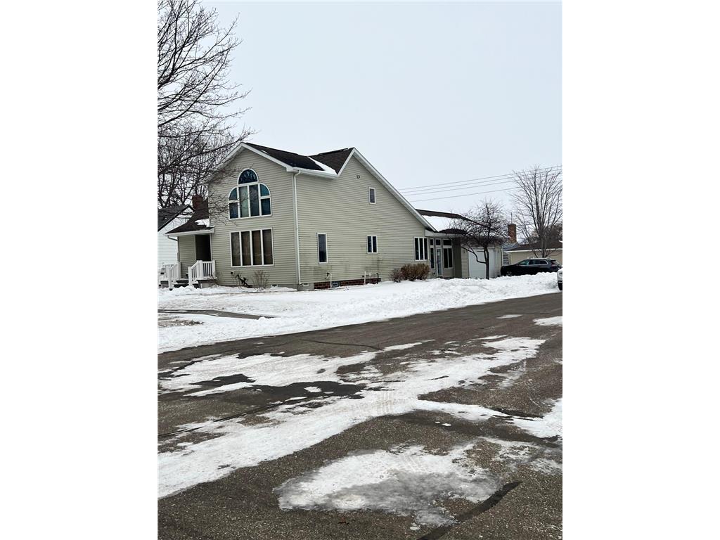 621 7th Avenue Madison MN 56256 7038914 image1