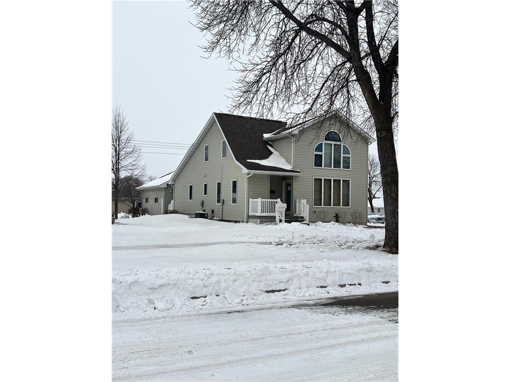 621 7th Avenue Madison MN 56256 7038914 image4