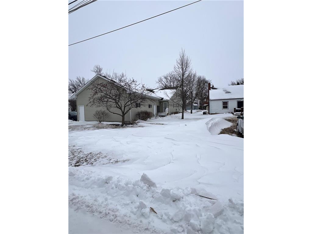 621 7th Avenue Madison MN 56256 7038914 image6