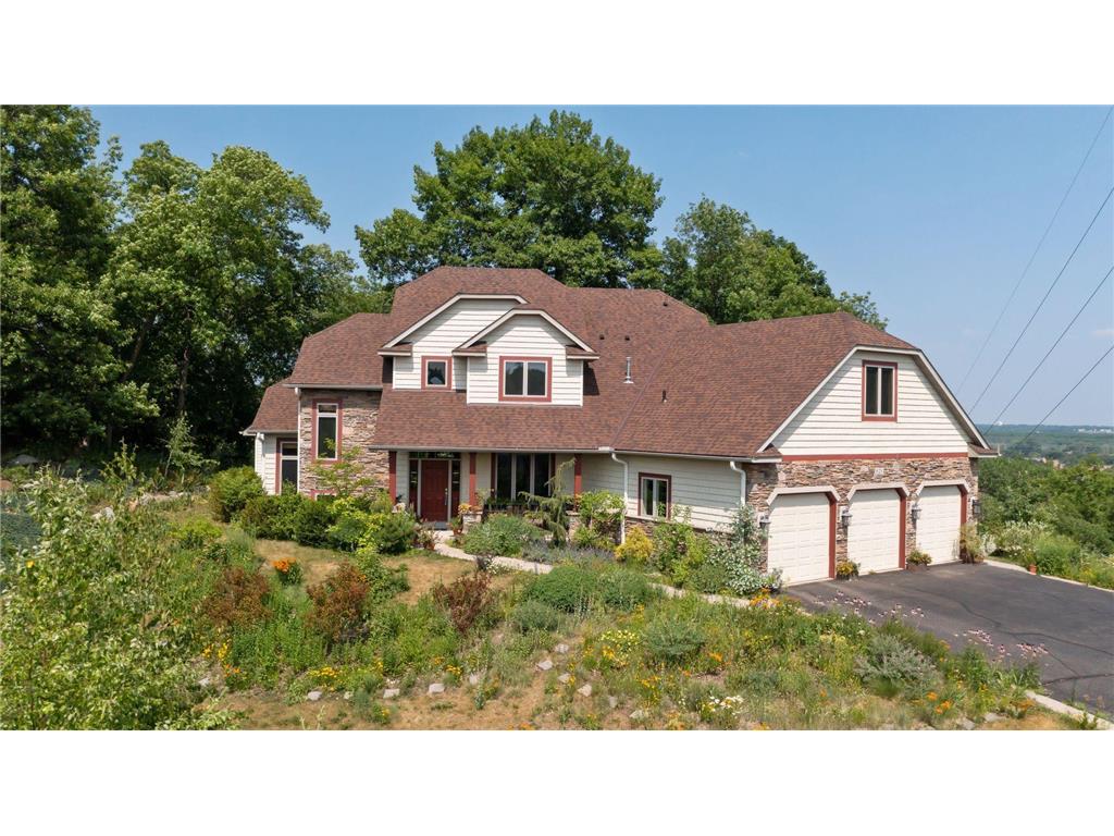 621 Cascade Drive, Chaska, MN, 55318 MLS 6388433 Edina Realty