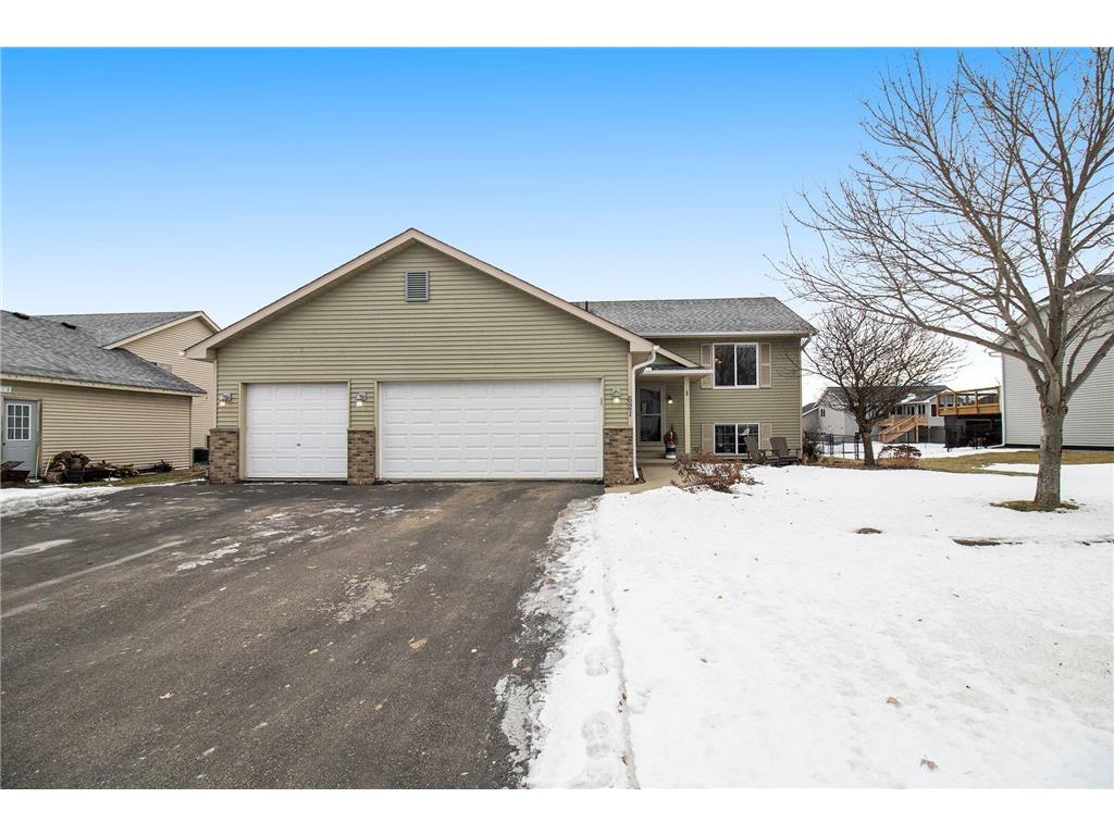 621 Cottonwood Street NE Lonsdale MN 55046 7008141 image1