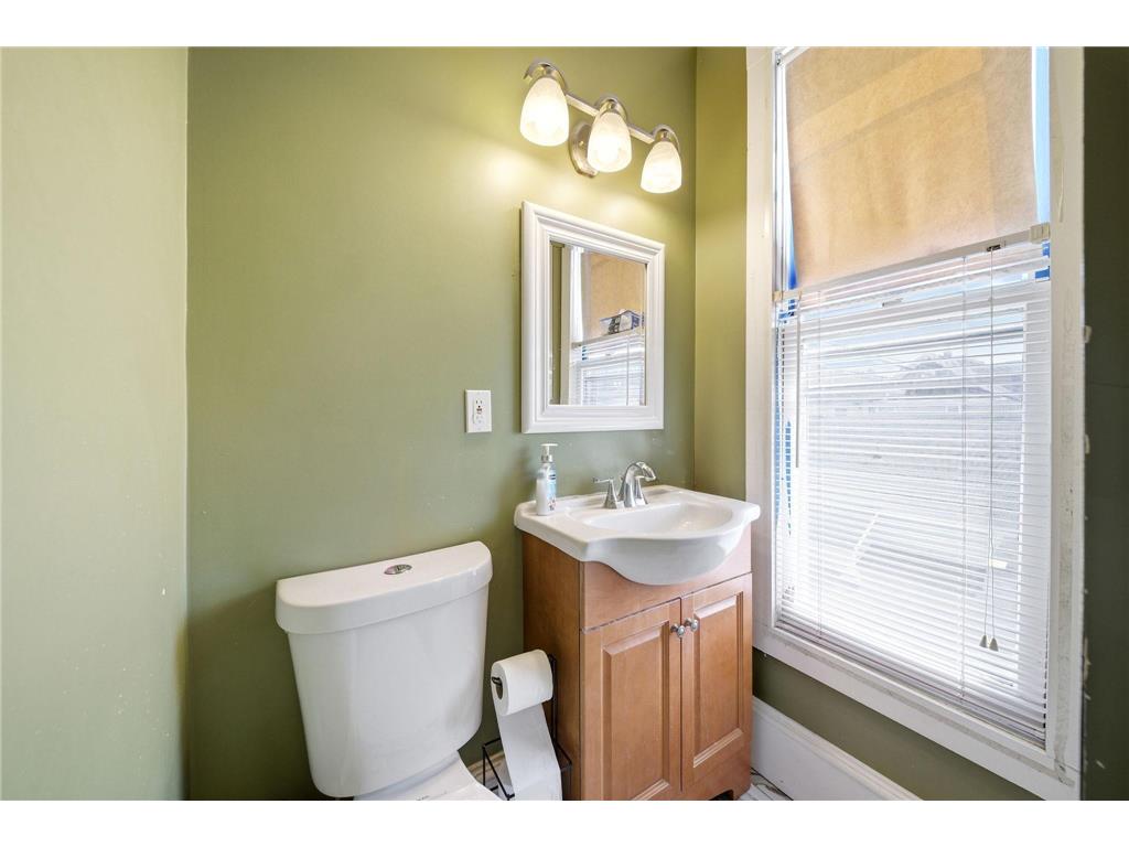 621 E 36th Street Minneapolis MN 55407 7085401 image16