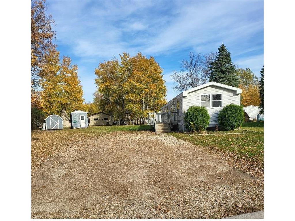 621 Hickory Road Thief River Falls MN 56701 6620450 image1