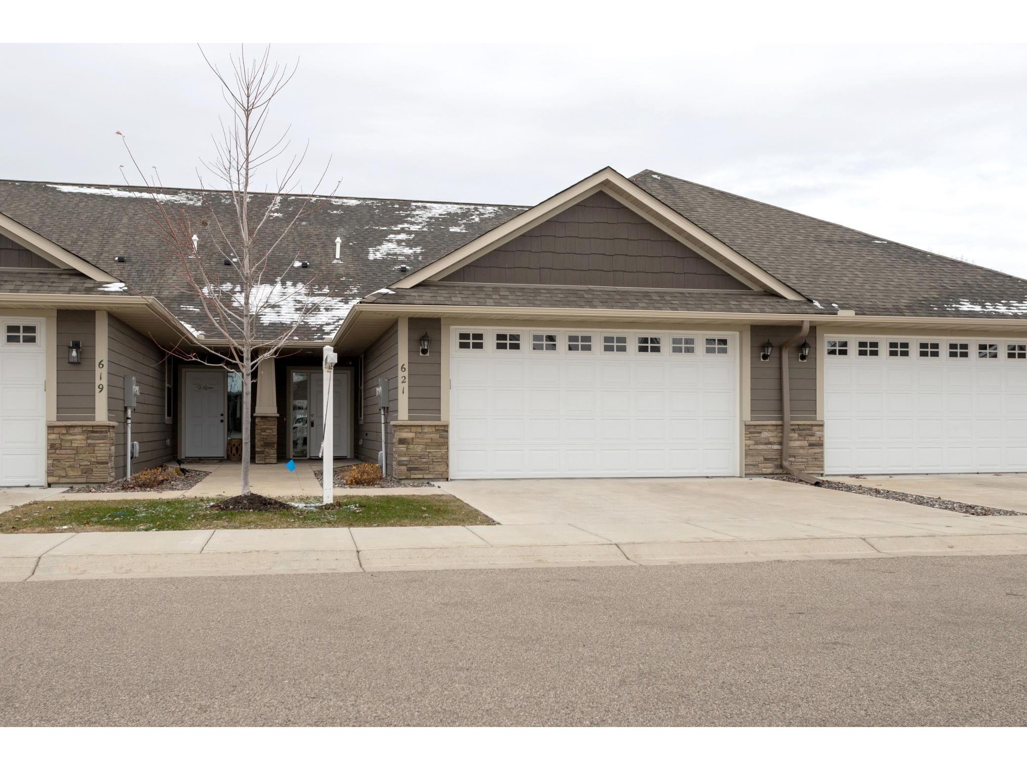 621 Liberty Way, Vadnais Heights, MN 55127 MLS 6128080 Edina Realty