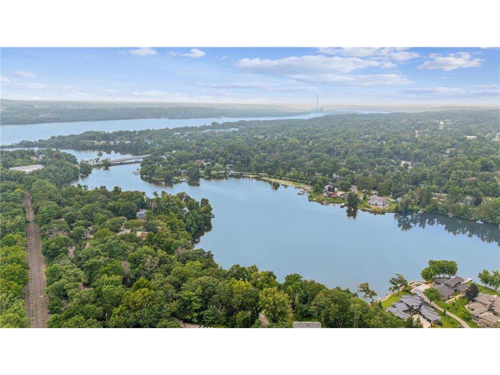 621 Mallalieu Drive Hudson WI 54016 - Mallalieu Lake 6768246 image5