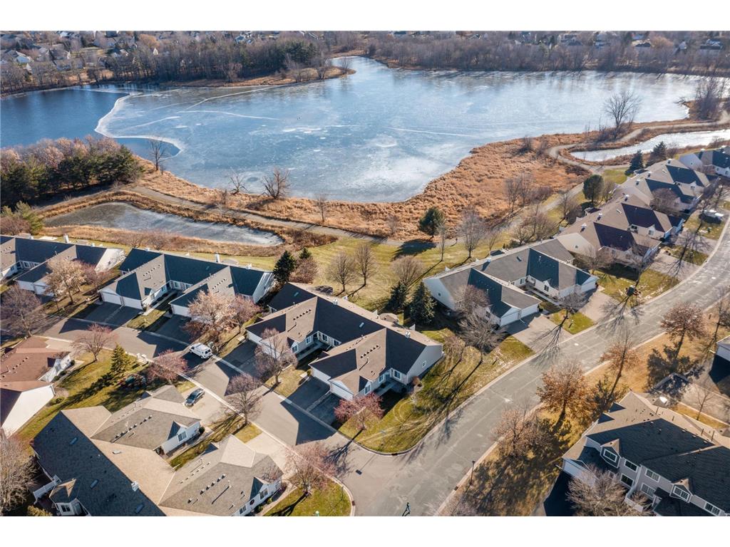 621 Markgrafs Lake Bay Woodbury MN 55129 - Markgrafs 6472263 image1