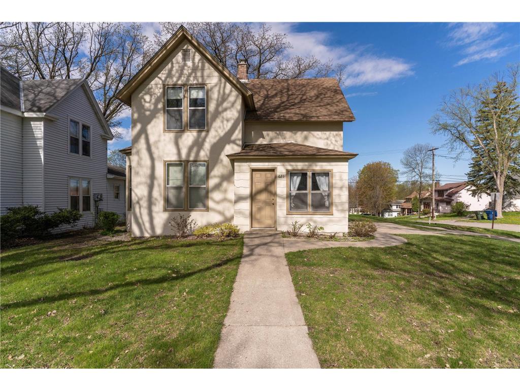 621 N Union Avenue Fergus Falls MN 56537 6531663 image1
