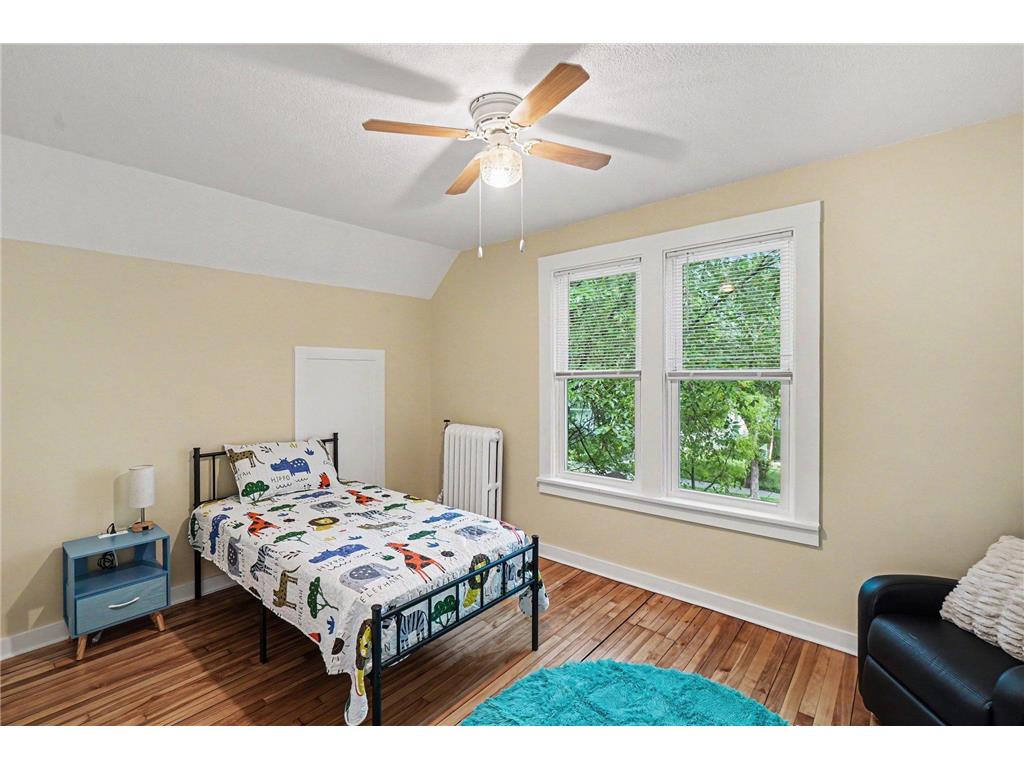621 Newton Avenue N Minneapolis MN 55411 7085495 image14