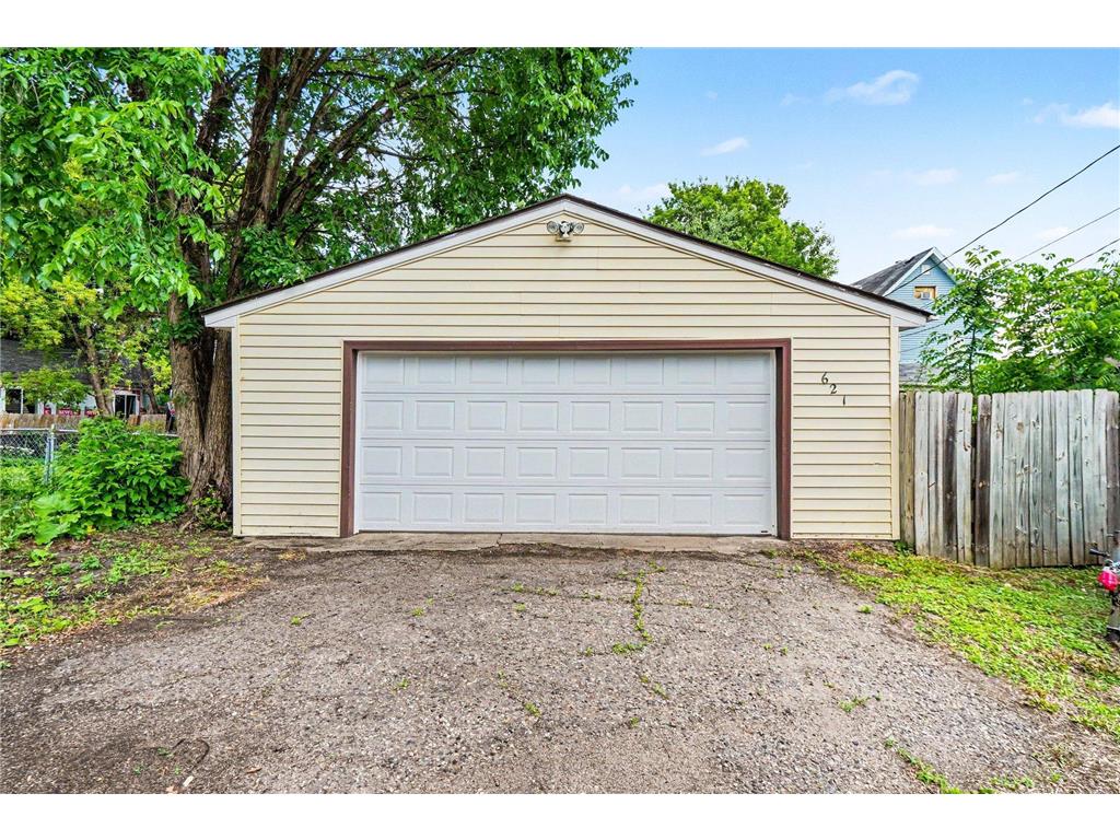 621 Newton Avenue N Minneapolis MN 55411 7085495 image23