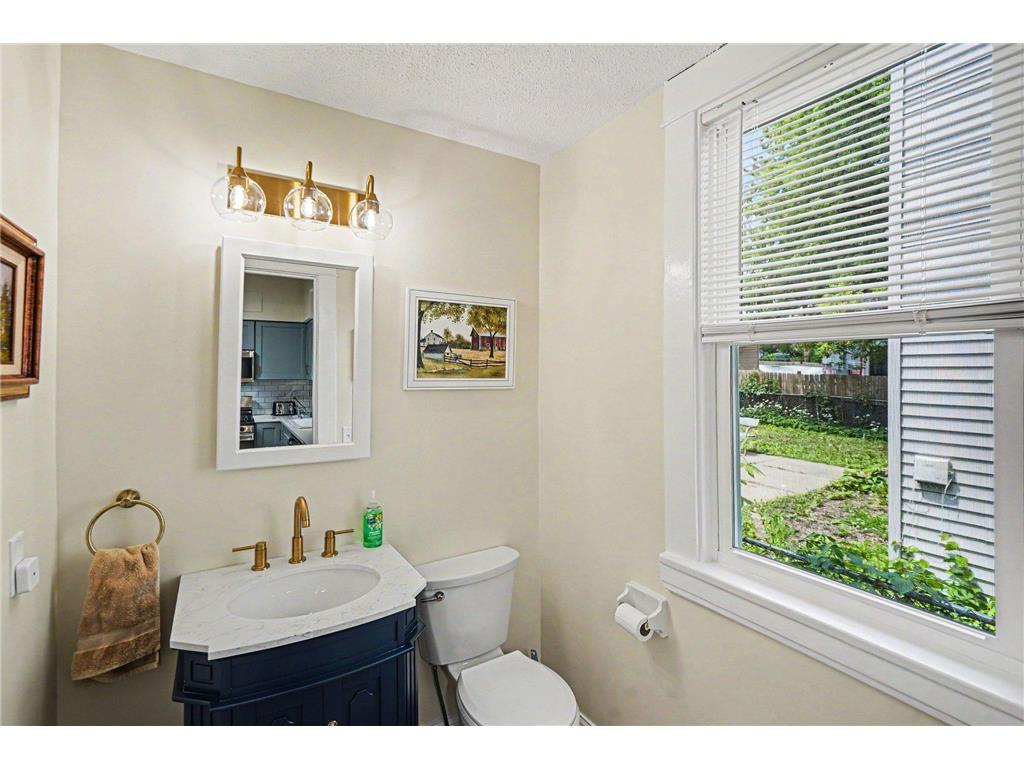 621 Newton Avenue N Minneapolis MN 55411 7085495 image6