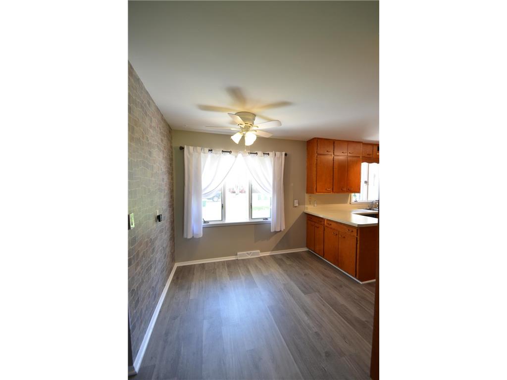 621 W Crescent Lane Litchfield MN 55355 7071068 image8