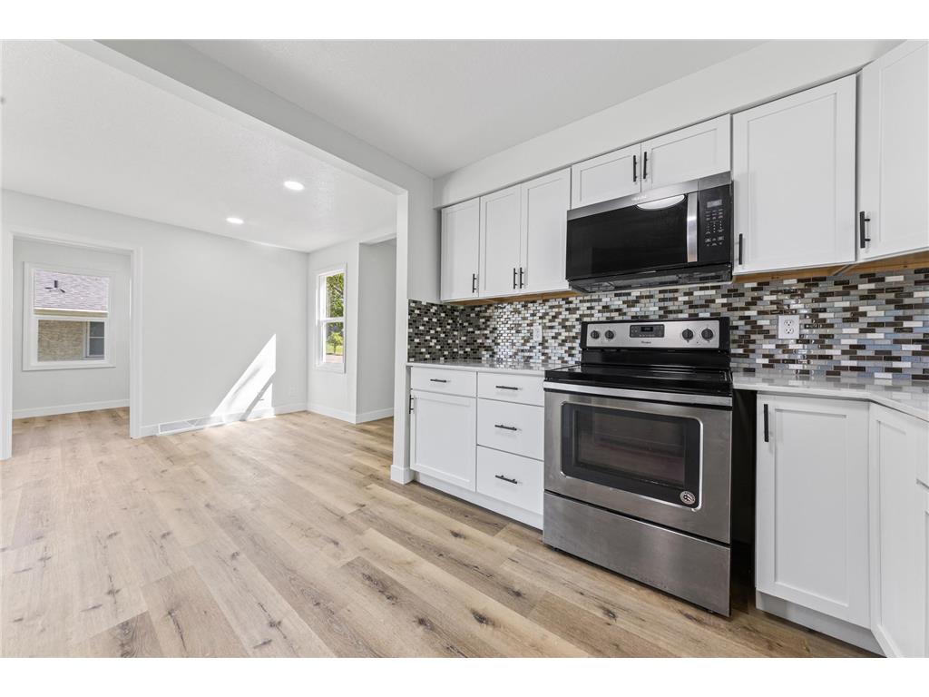 621 White Bear Avenue N Saint Paul MN 55106 7106013 image11