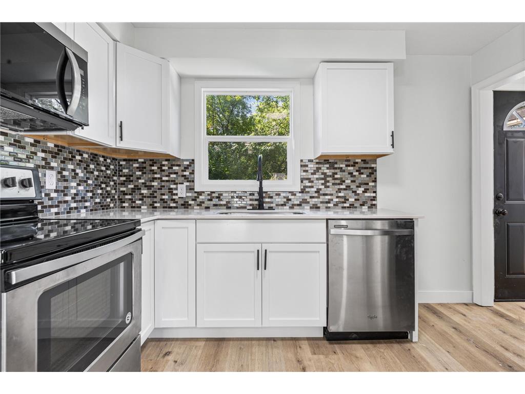 621 White Bear Avenue N Saint Paul MN 55106 7106013 image12