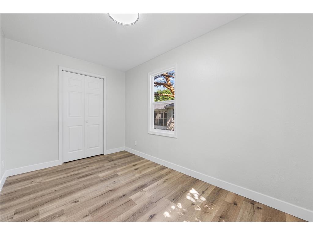 621 White Bear Avenue N Saint Paul MN 55106 7106013 image15