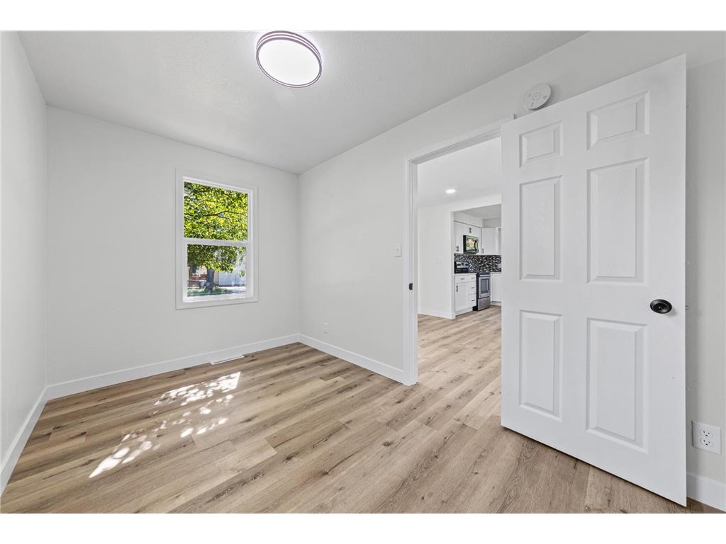 621 White Bear Avenue N Saint Paul MN 55106 7106013 image17