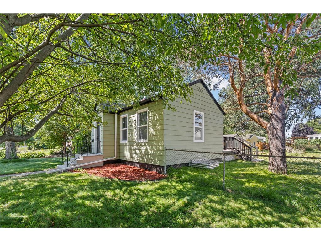 621 White Bear Avenue N Saint Paul MN 55106 7106013 image2
