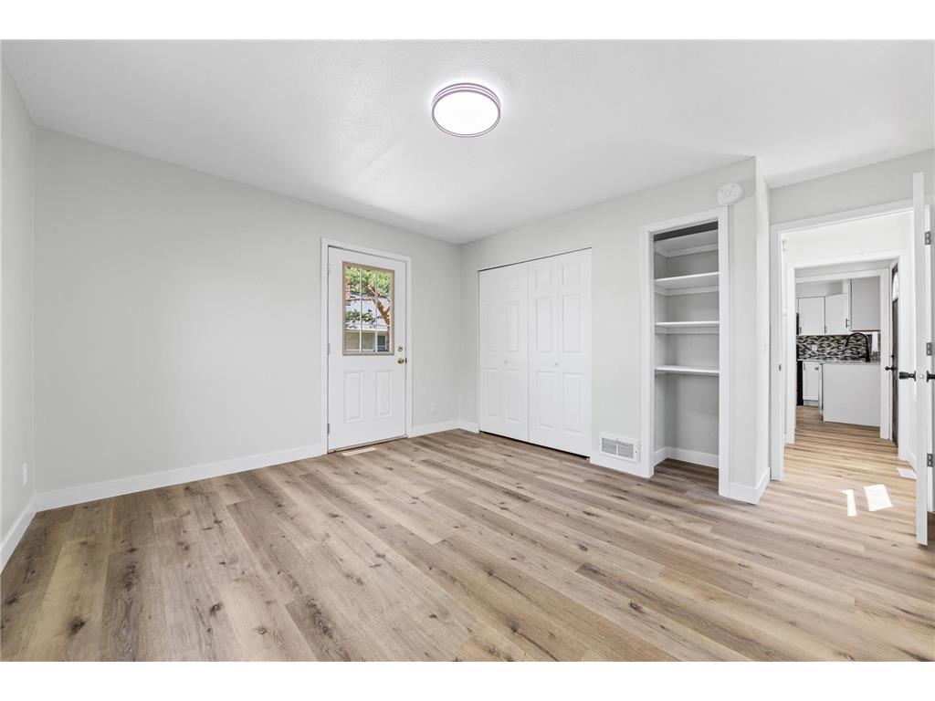 621 White Bear Avenue N Saint Paul MN 55106 7106013 image20