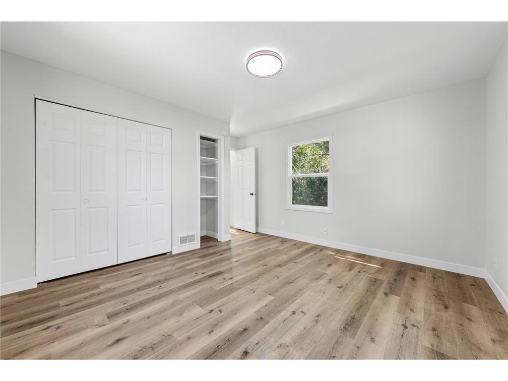 621 White Bear Avenue N Saint Paul MN 55106 7106013 image21