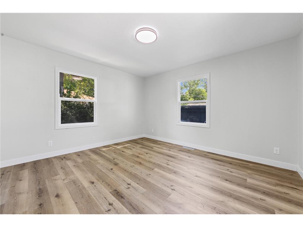 621 White Bear Avenue N Saint Paul MN 55106 7106013 image22