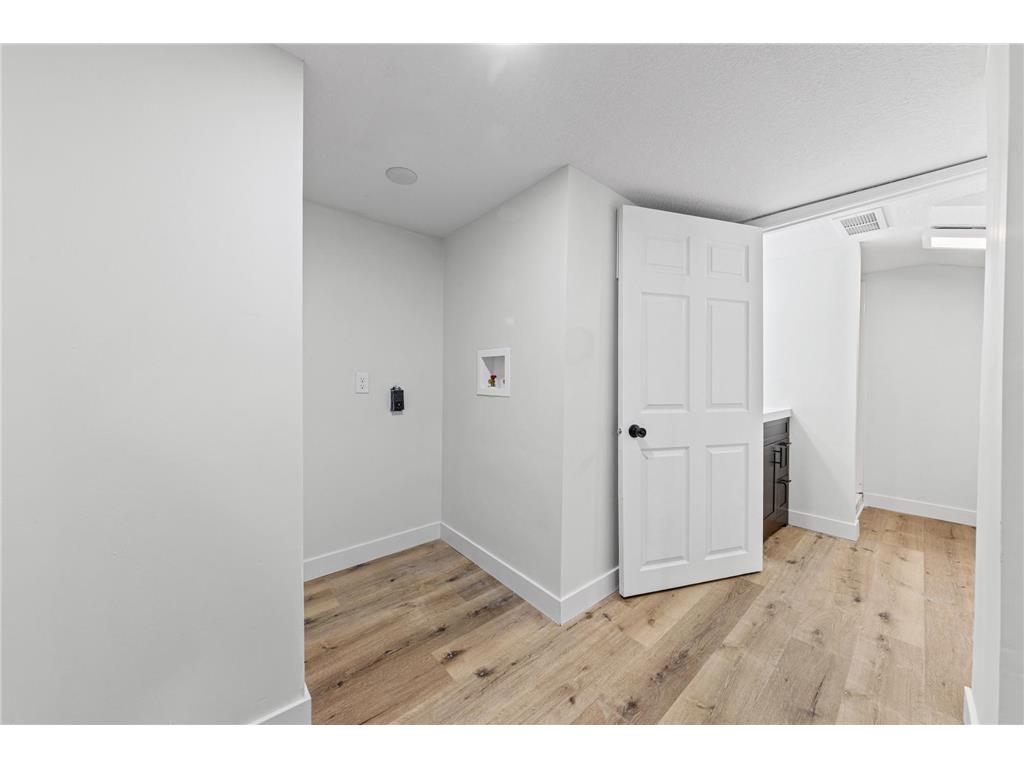 621 White Bear Avenue N Saint Paul MN 55106 7106013 image27