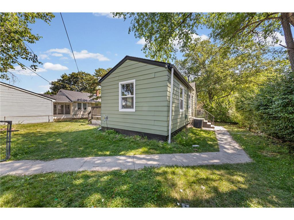 621 White Bear Avenue N Saint Paul MN 55106 7106013 image37