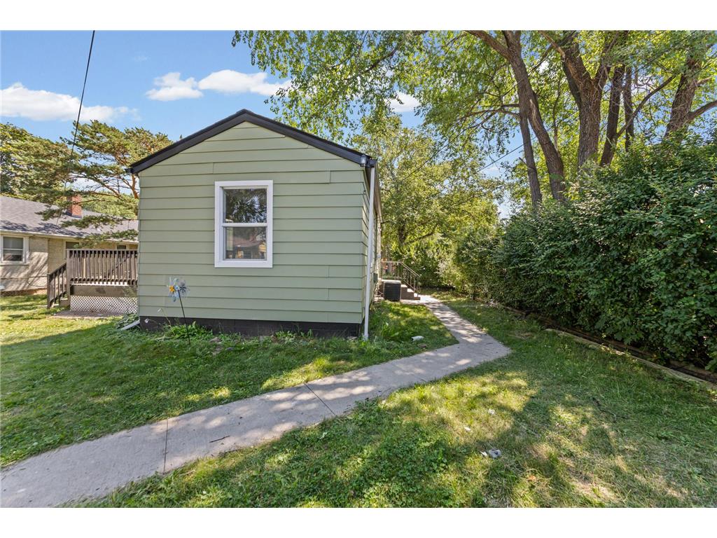 621 White Bear Avenue N Saint Paul MN 55106 7106013 image38