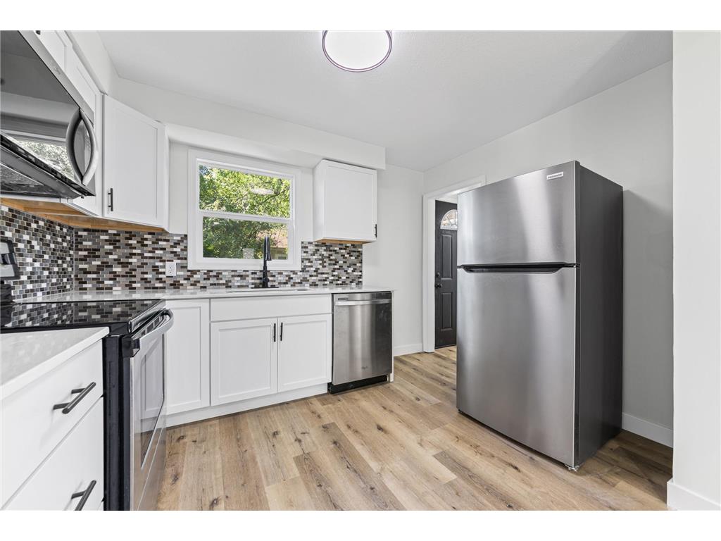 621 White Bear Avenue N Saint Paul MN 55106 7106013 image9