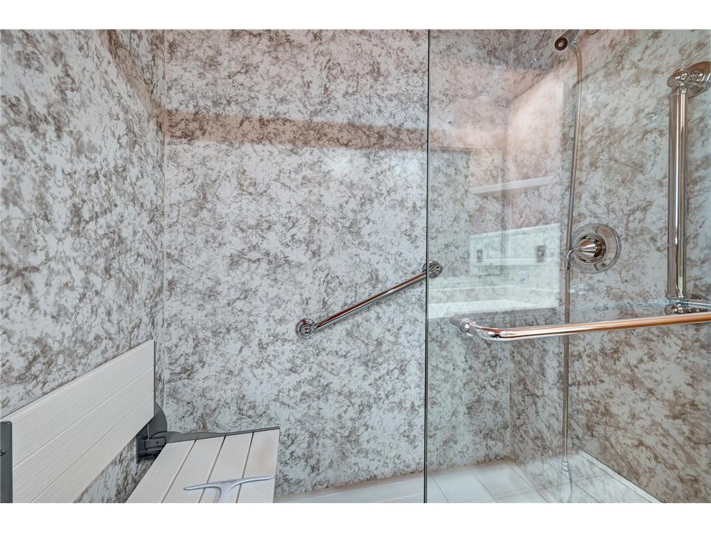 6211 Brooklyn Drive Brooklyn Center MN 55430 7042377 image15