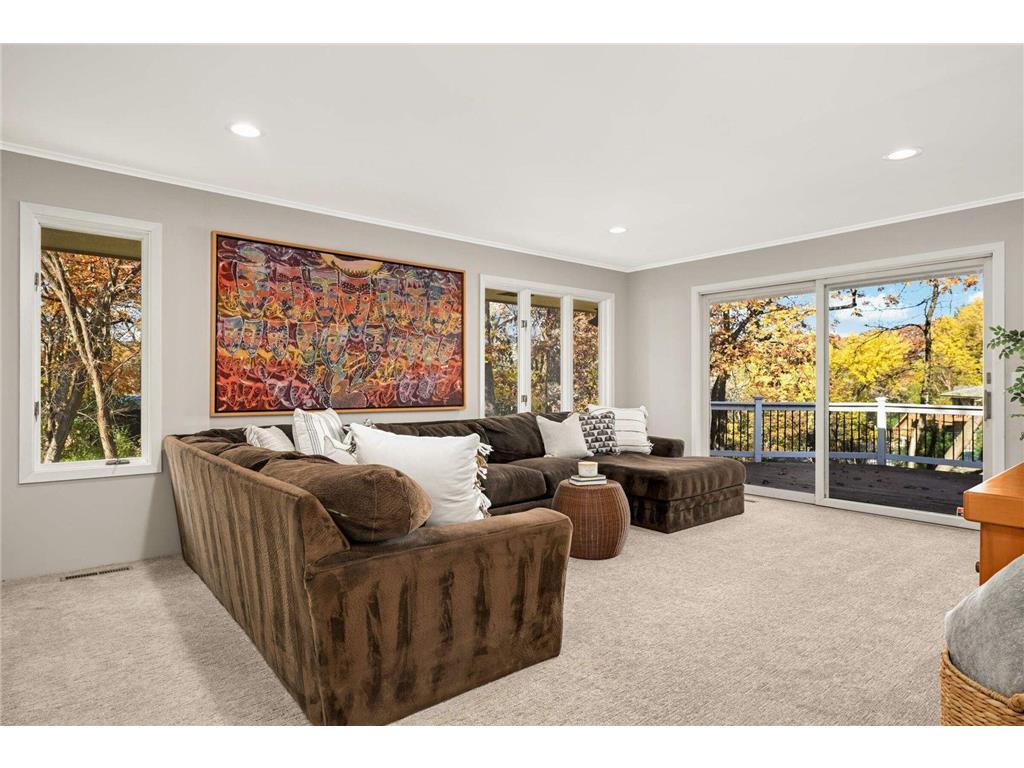 6212 Saint Albans Circle Edina MN 55439 6804472 image19