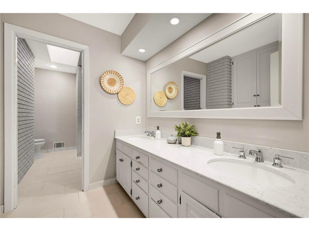 6212 Saint Albans Circle Edina MN 55439 6804472 image27