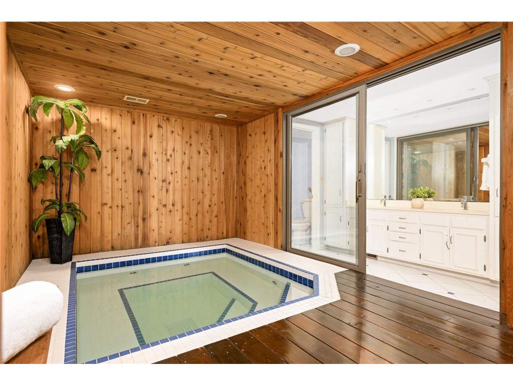 6212 Saint Albans Circle Edina MN 55439 6804472 image39