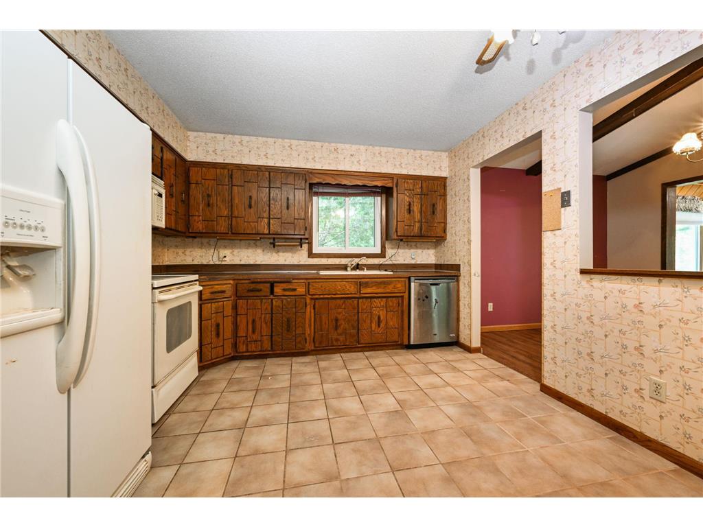 6215 Cavell Avenue N Brooklyn Park MN 55428 7054814 image12