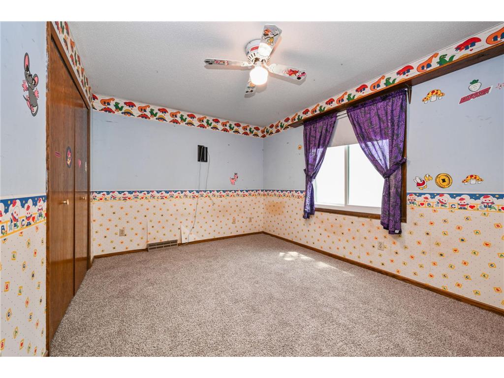 6215 Cavell Avenue N Brooklyn Park MN 55428 7054814 image17