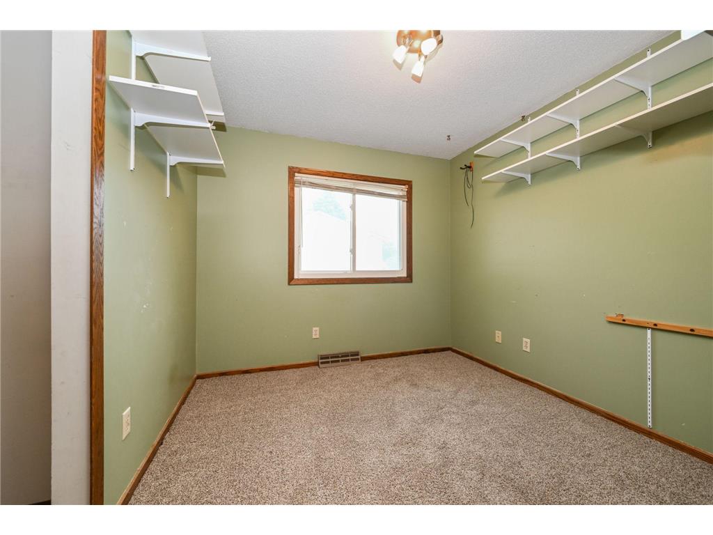 6215 Cavell Avenue N Brooklyn Park MN 55428 7054814 image18