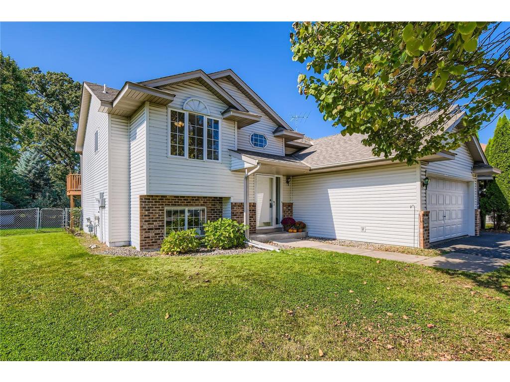 6215 Forest Boulevard Trail Wyoming MN 55092 6794231 image1