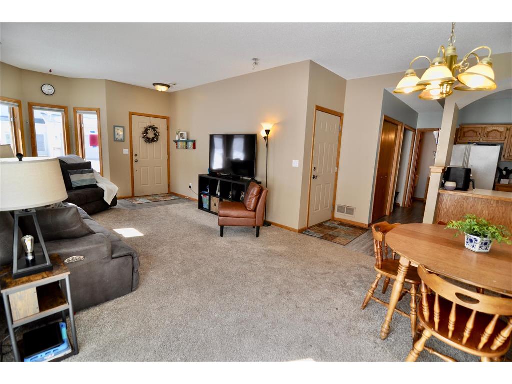 622 2nd Street NW New Prague MN 56071 6342612 image1