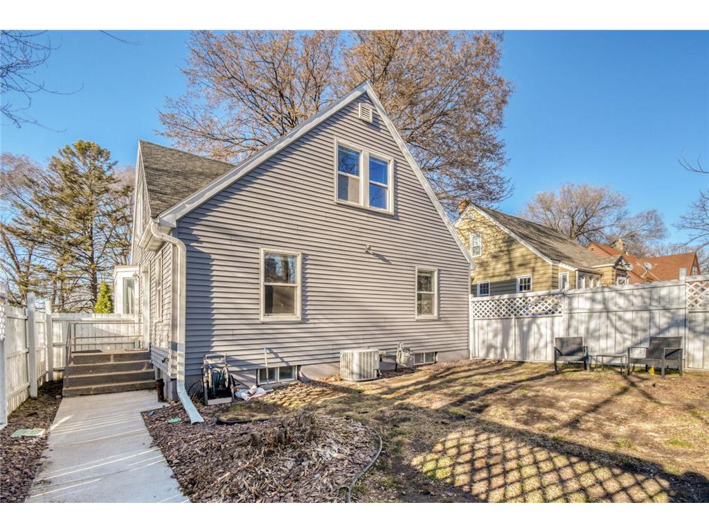 622 Gorman Avenue Saint Paul MN 55107 7007994 image2