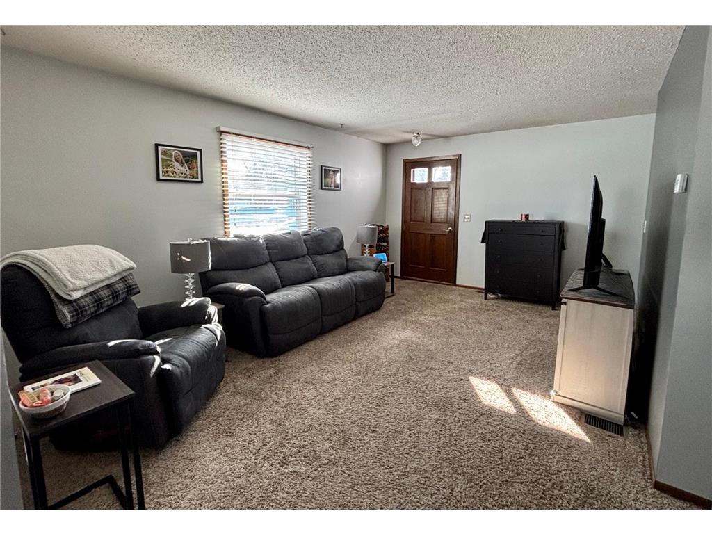 622 Saint Paul Avenue S Thief River Falls MN 56701 7039058 image11