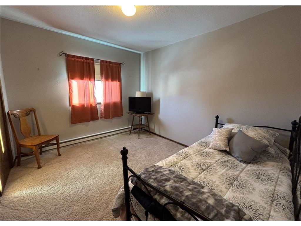 622 Saint Paul Avenue S Thief River Falls MN 56701 7039058 image27