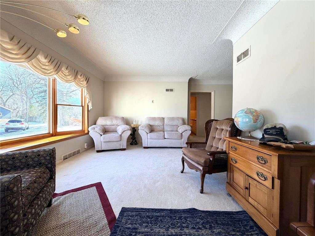 622 Woodcrest Avenue Worthington MN 56187 6806739 image8