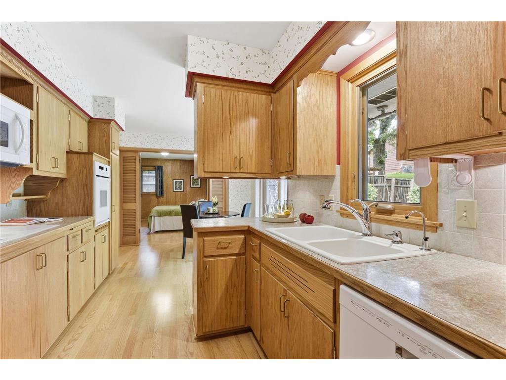 6221 Hansen Road Edina MN 55436 7080589 image10