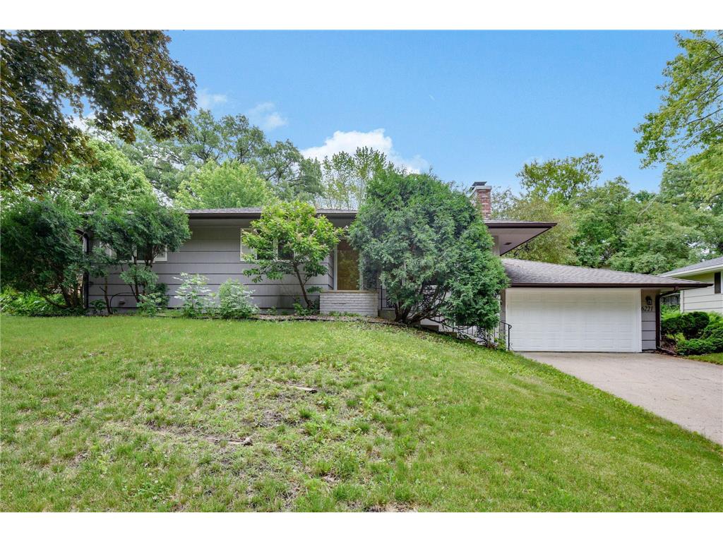 6221 Hansen Road Edina MN 55436 7080589 image2
