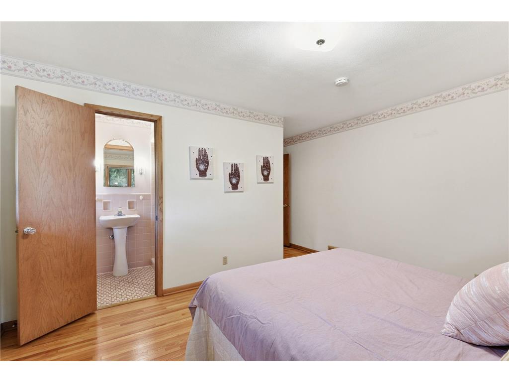 6221 Hansen Road Edina MN 55436 7080589 image23