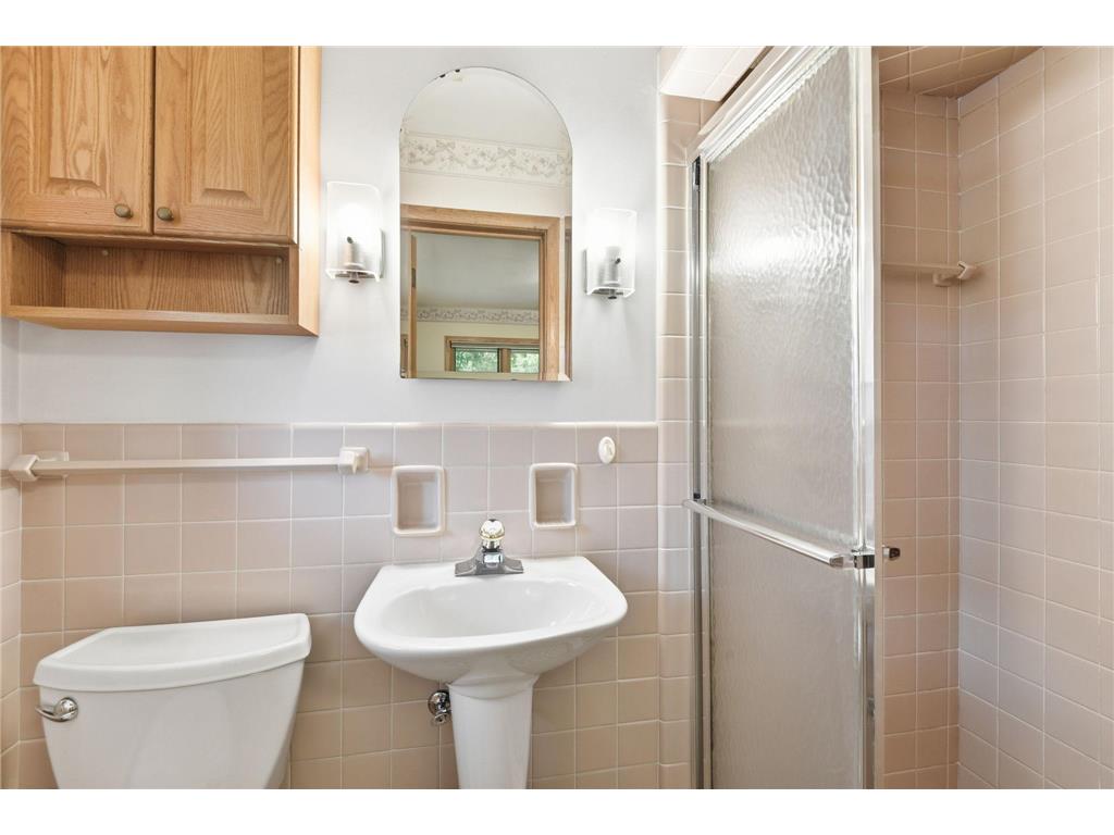 6221 Hansen Road Edina MN 55436 7080589 image24
