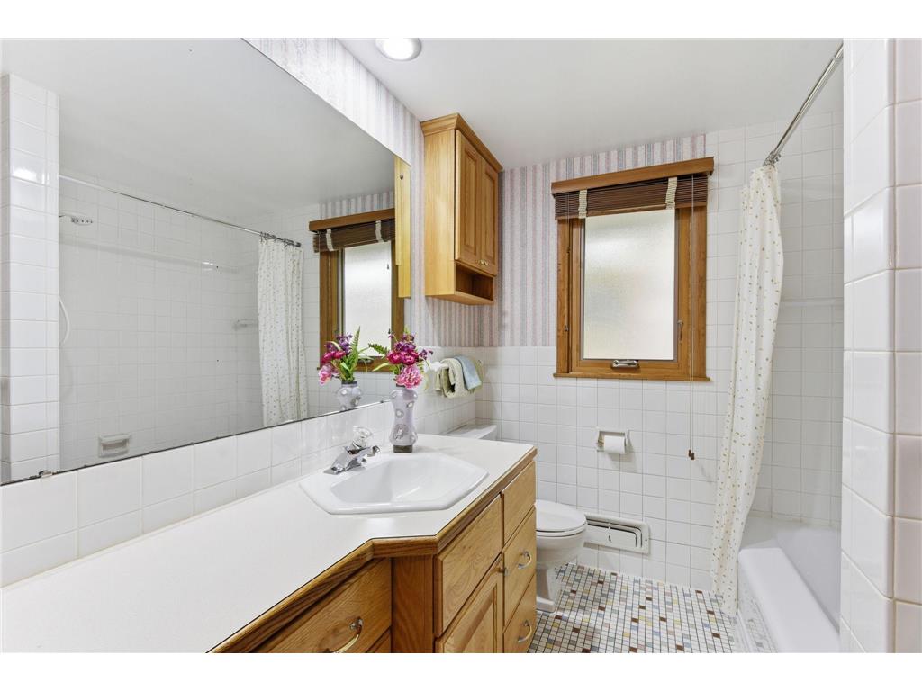 6221 Hansen Road Edina MN 55436 7080589 image29