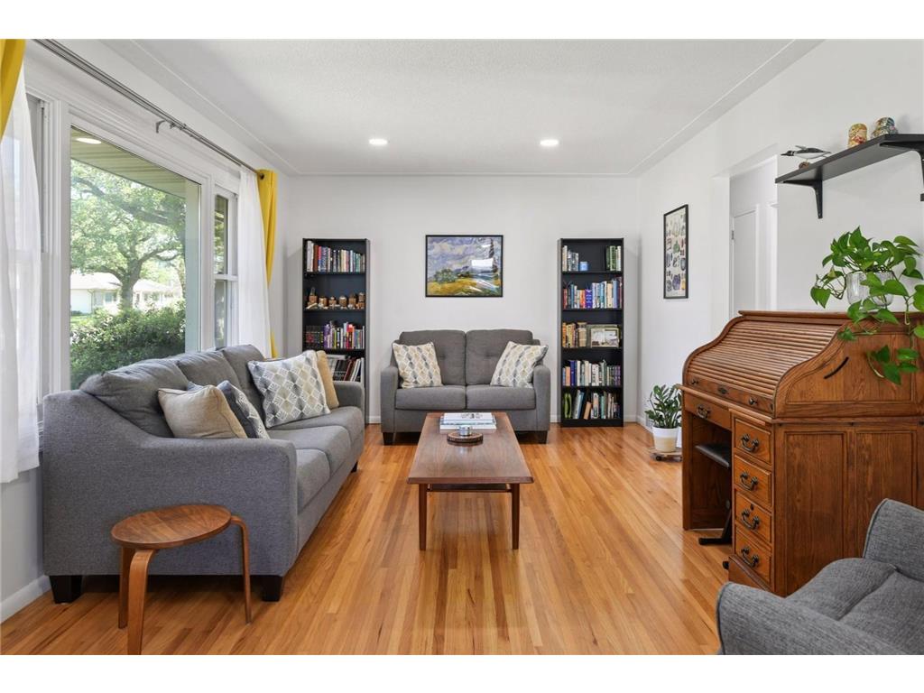 6221 Sunrise Drive NE Fridley MN 55432 6708155 image1