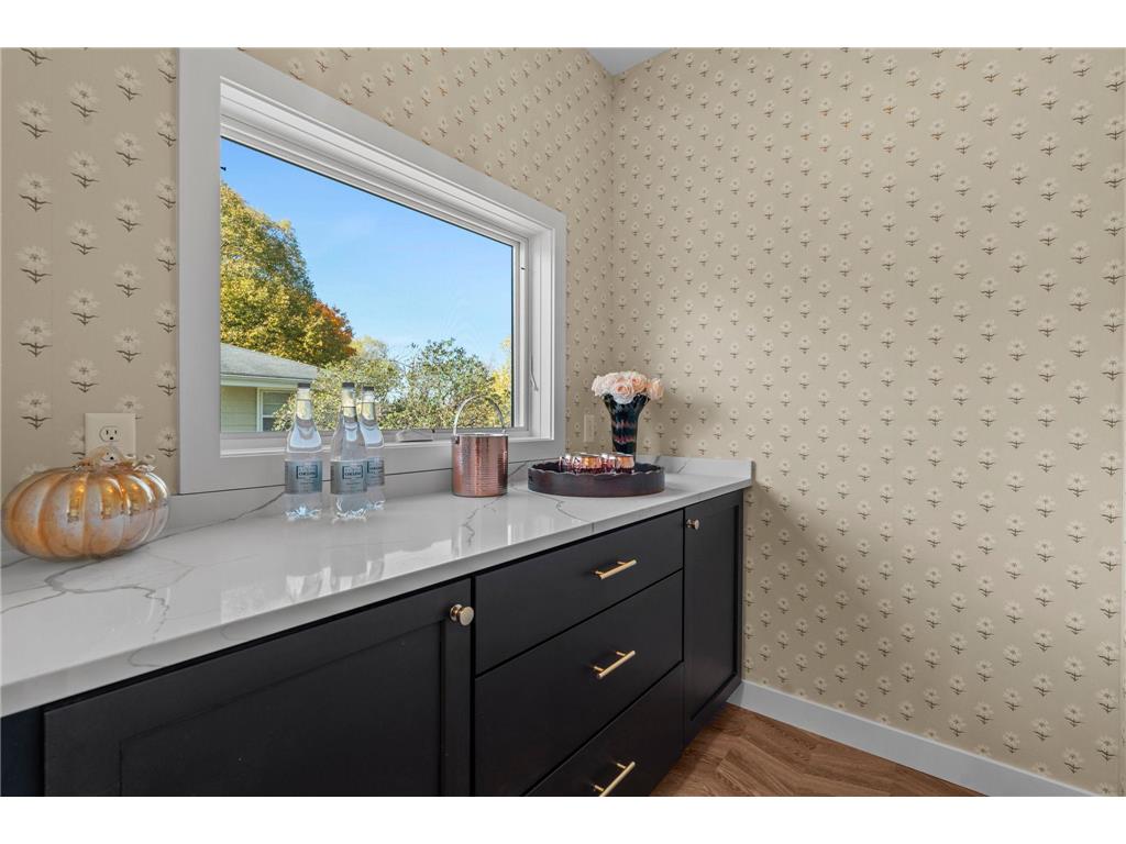 6221 W 37th Street Saint Louis Park MN 55416 6819556 image24