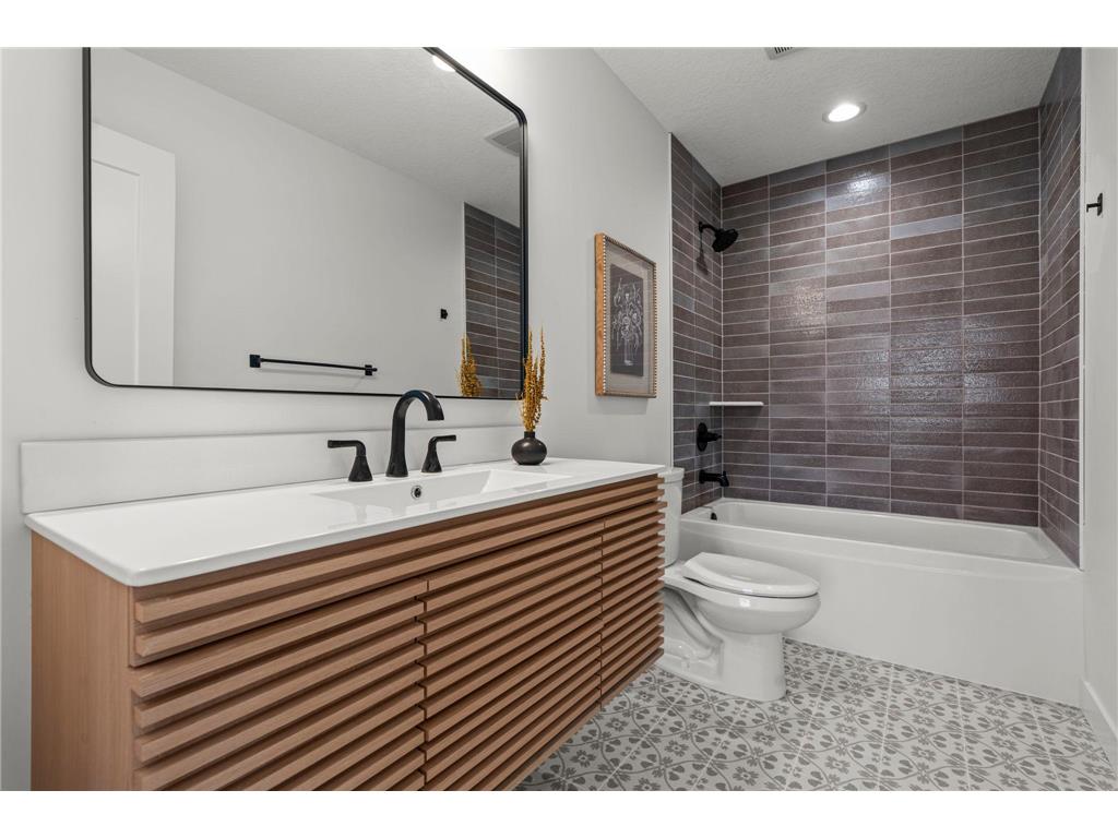 6221 W 37th Street Saint Louis Park MN 55416 6819556 image46