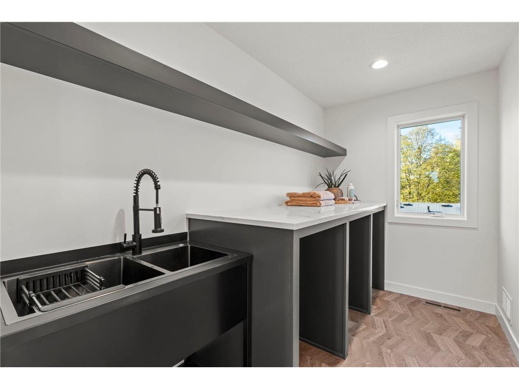 6221 W 37th Street Saint Louis Park MN 55416 6819556 image48