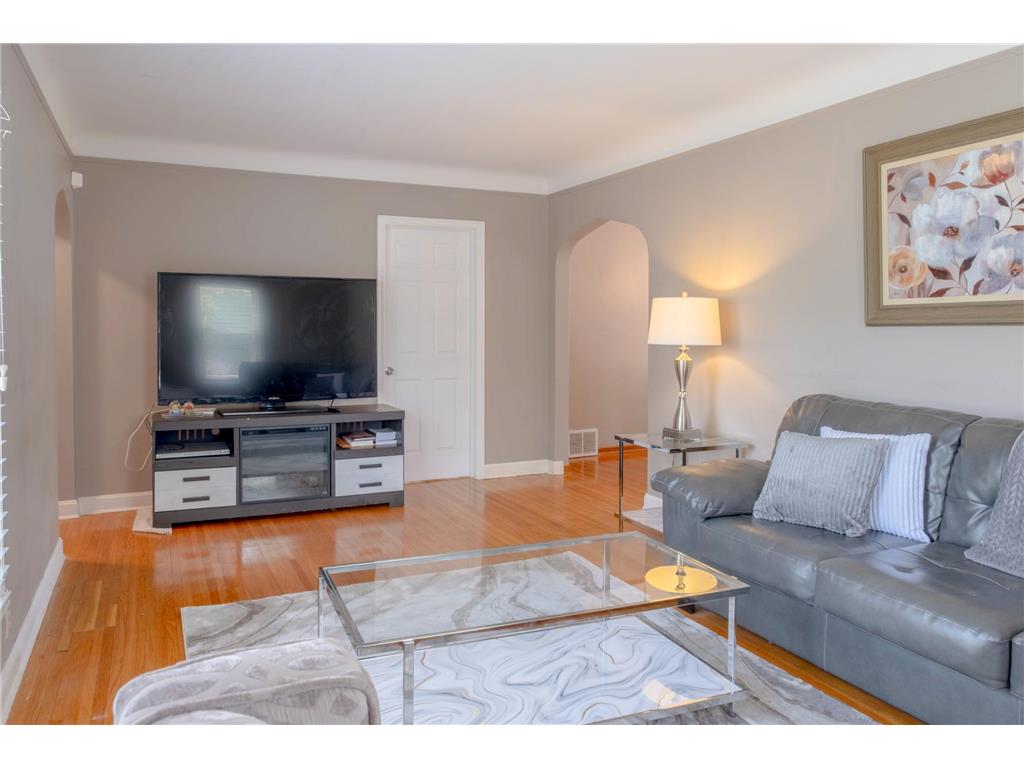 6225 Pillsbury Avenue S Richfield MN 55423 7082686 image3